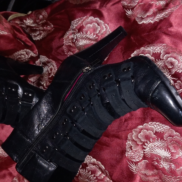 Diana Diana - Picture 7 of 7